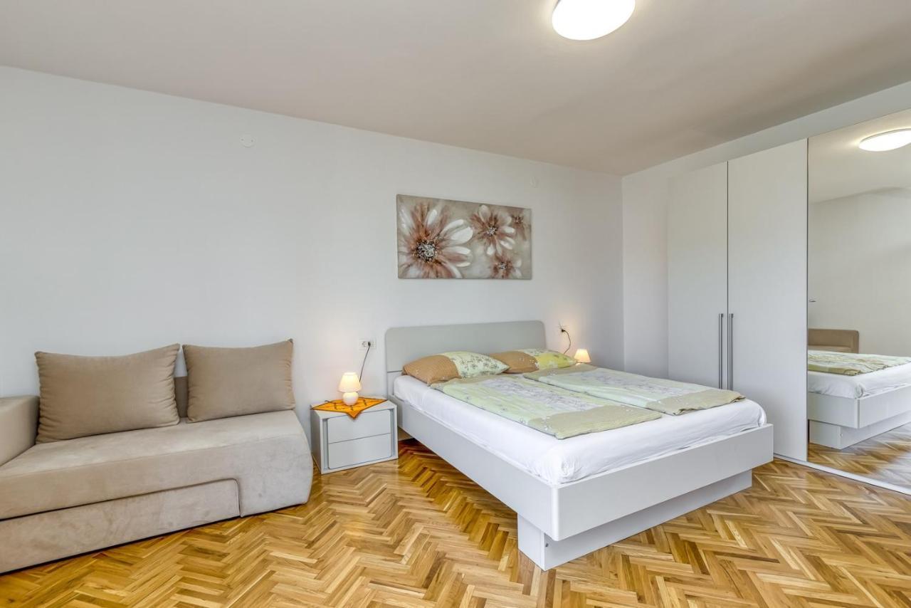 Apartment Complex Silva Rovinj Eksteriør bilde
