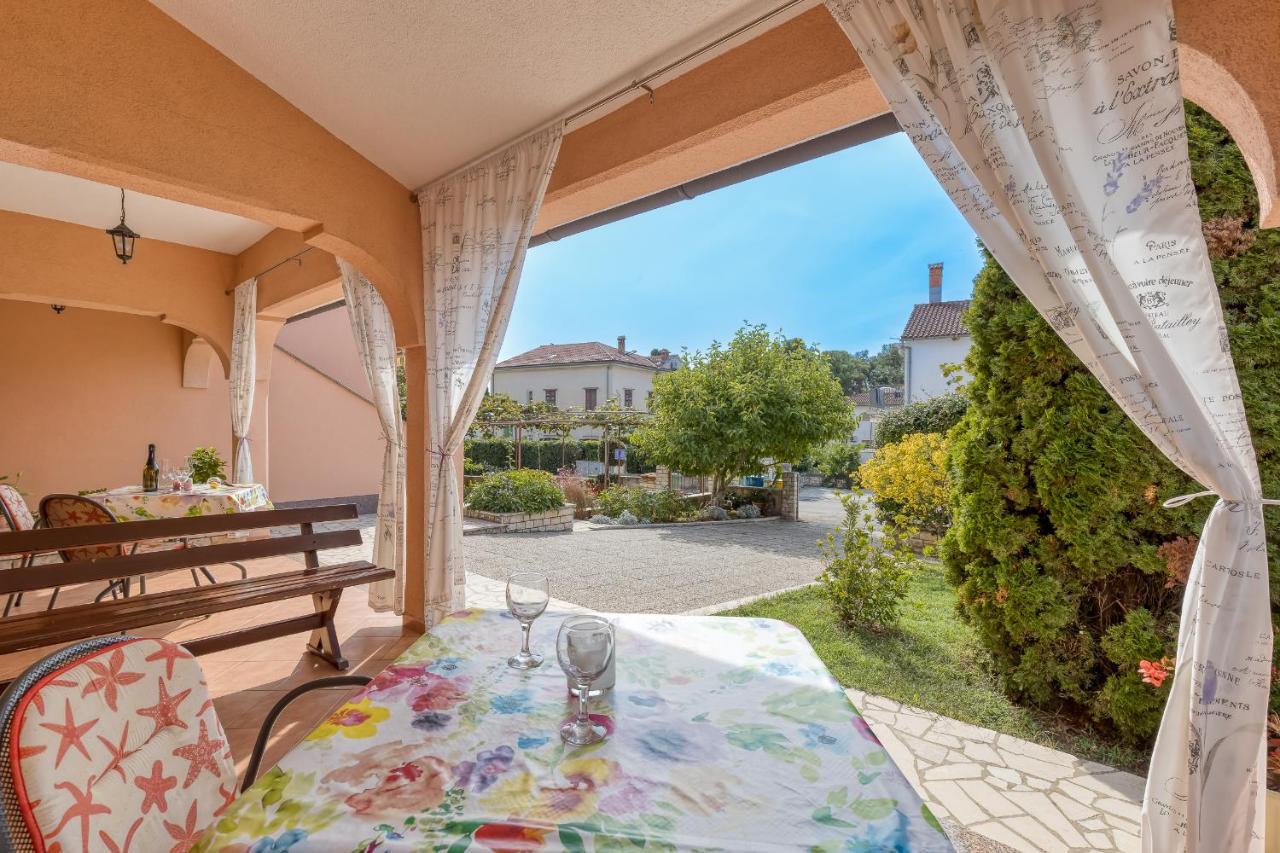 Apartment Complex Silva Rovinj Eksteriør bilde